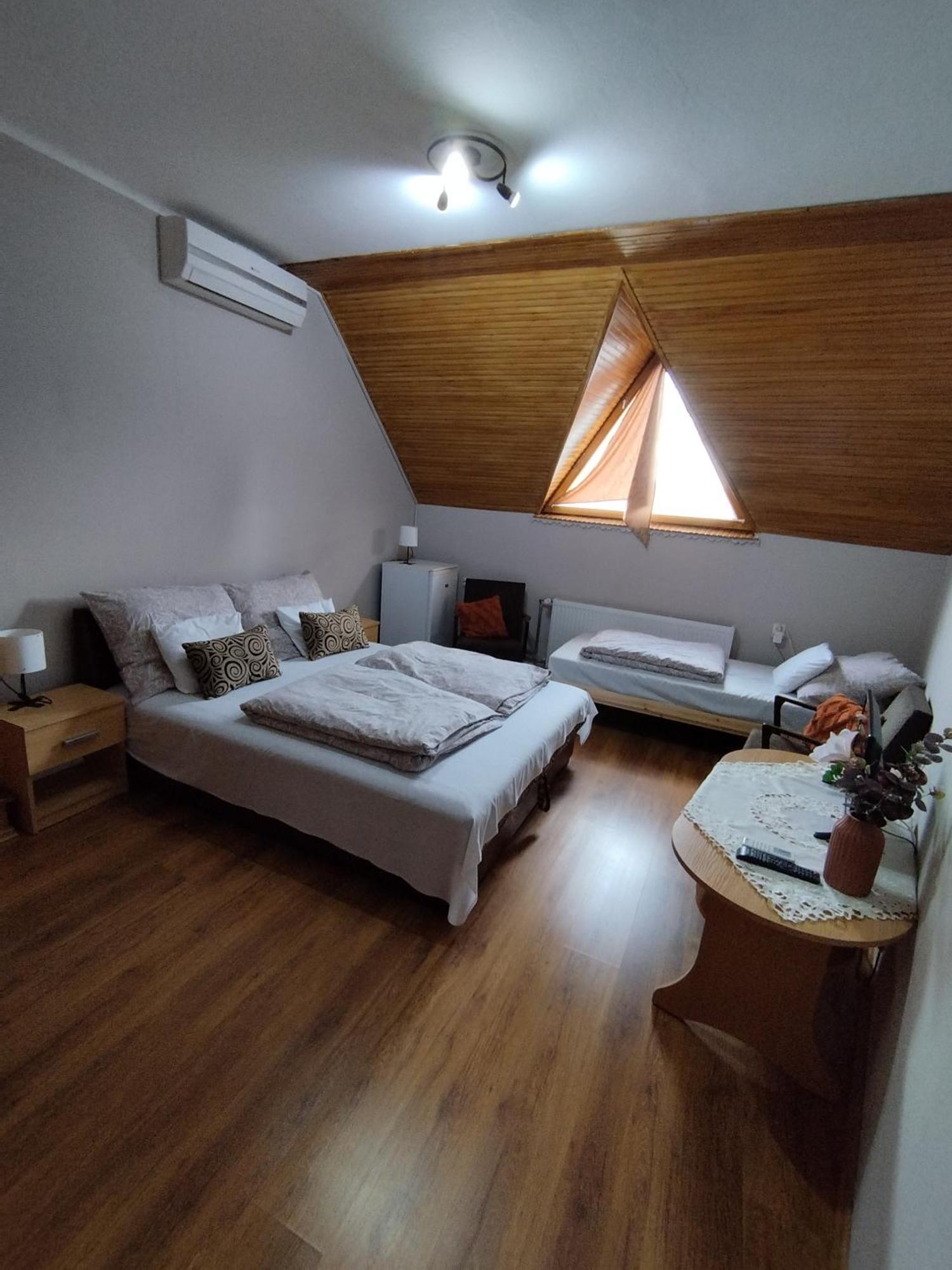 Luna Apartman ギュラ エクステリア 写真